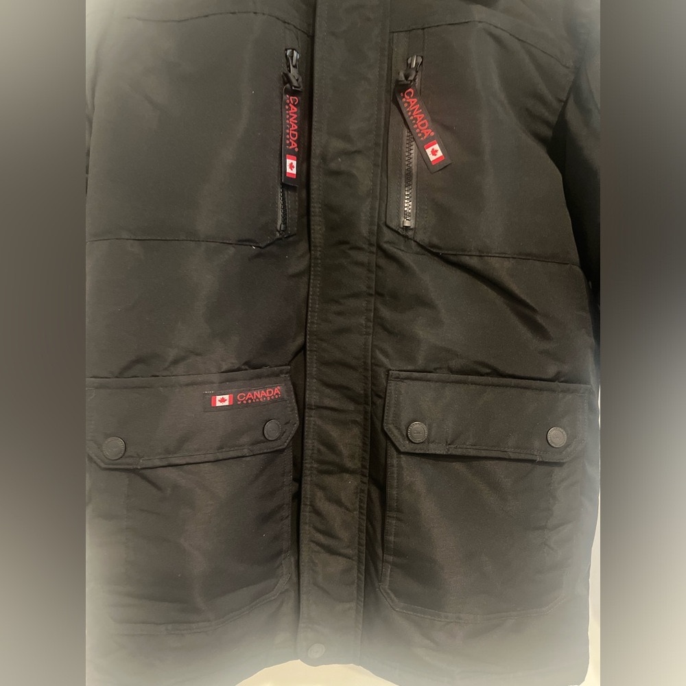 NWOT - Canada Goose Youth L (14/16) Black Puffer Jacket - Picture 3 of 16